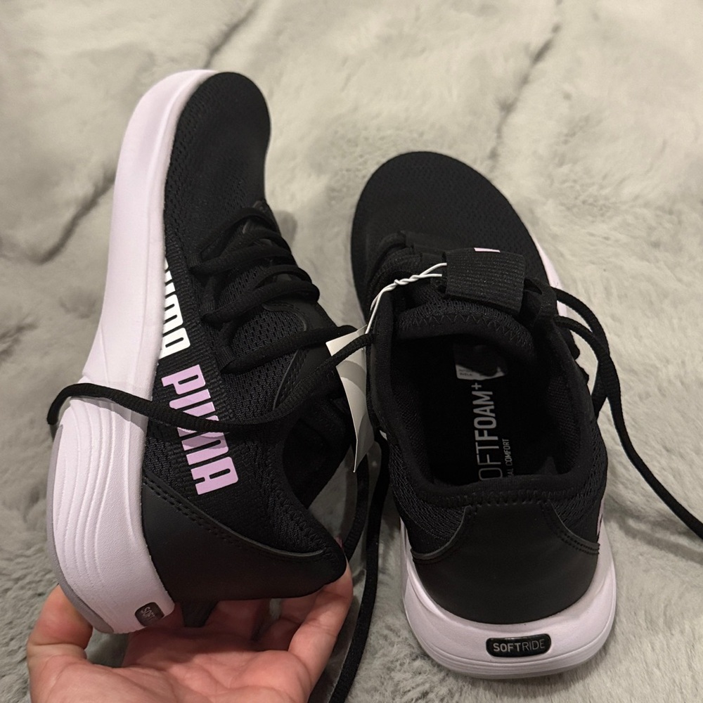 Puma Black and Pink Athletic Shoes Soft ride

Never used brand new